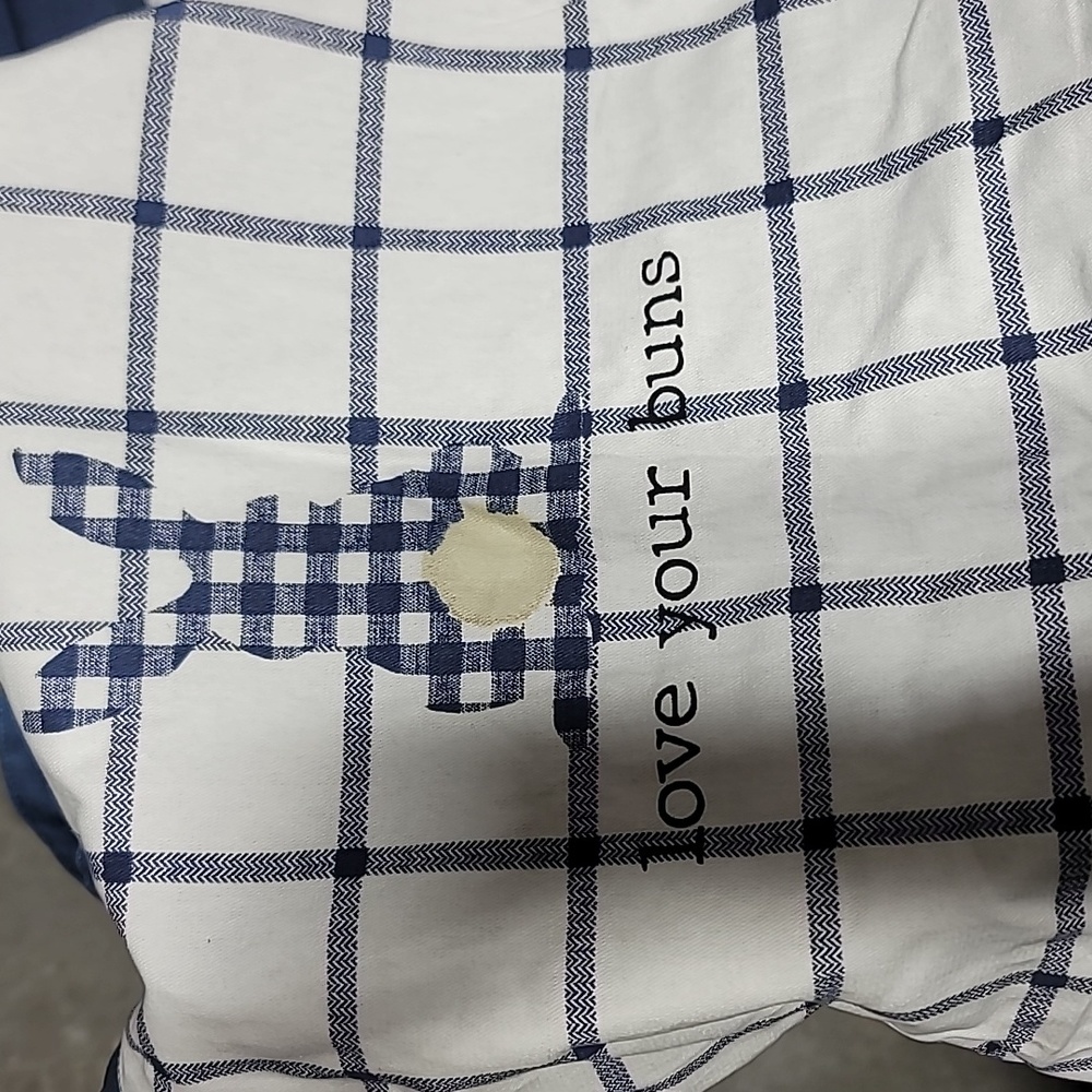 Aprons - Picture 4 of 6